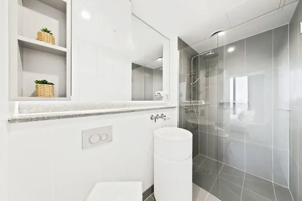 A 3BR Apt Next to Melbourne Central, Free Parking