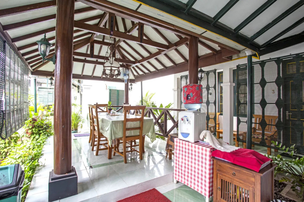 RedDoorz near Adisucipto Airport