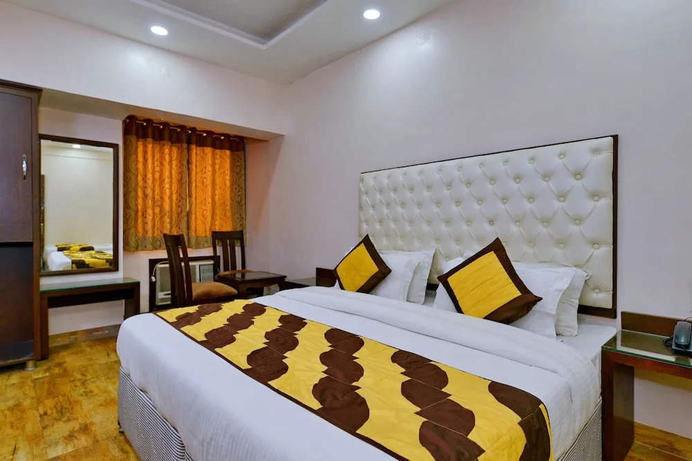 Hotel Blue Pearl Noida