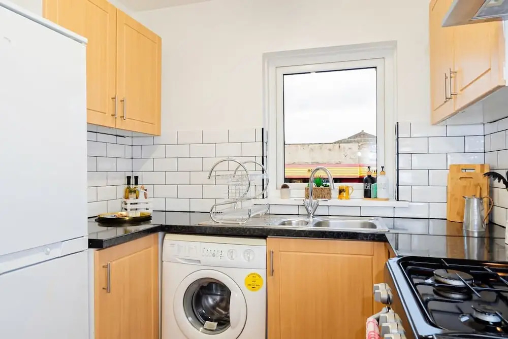 Free Parking 1 Bedroom Flat Sleeps 4 Abingdon