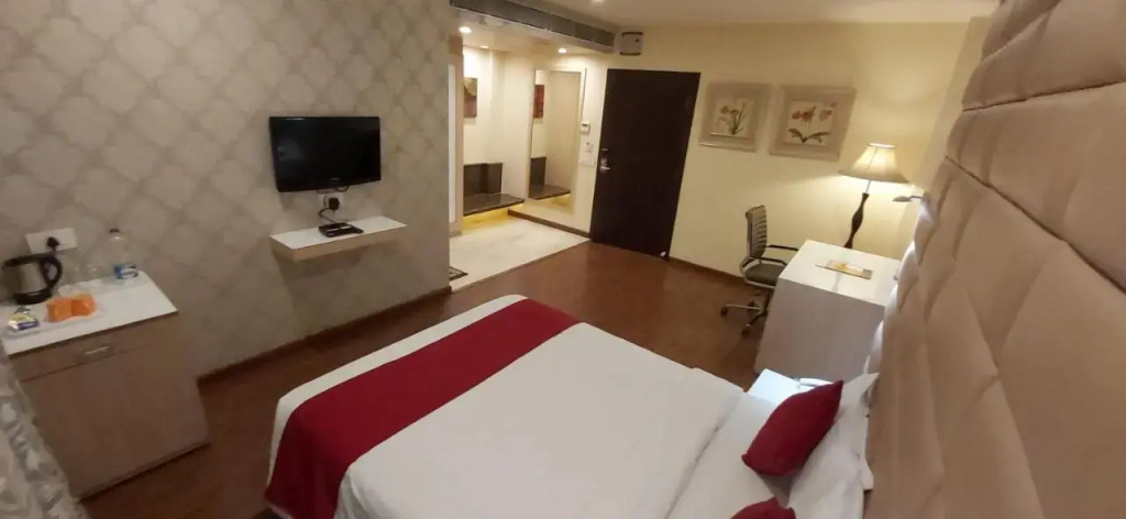 The Boulevard Hotel