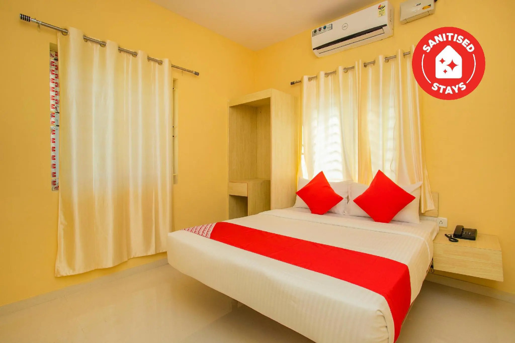 Hotel O Varcity Emerald Near Ragigudda Sri Prasanna Anjaneyaswamy Temple