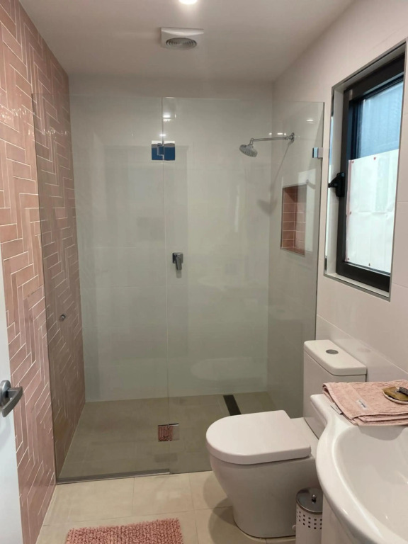 Bushland setting close to Sydney CBD- stand alone apartment