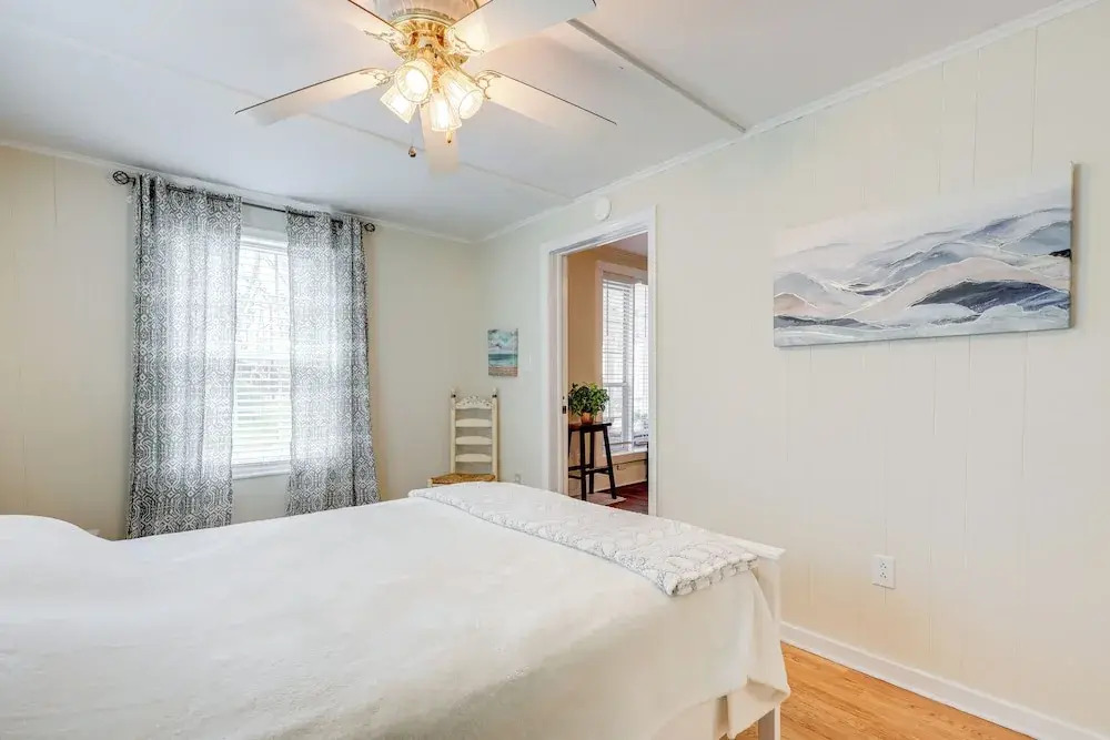 St. Marys Chic: Porch Living & Total Walkability!