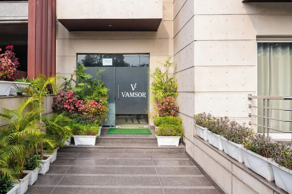 Vamsor Heights Gurgaon Near Huda Fortis & Max