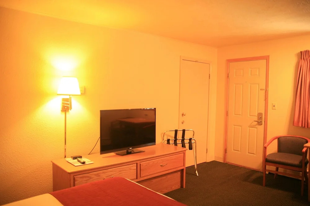 Econo Lodge Inn & Suites Montrose - Black Canyon Area