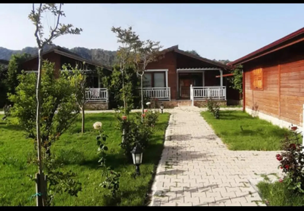 ŞAH apart