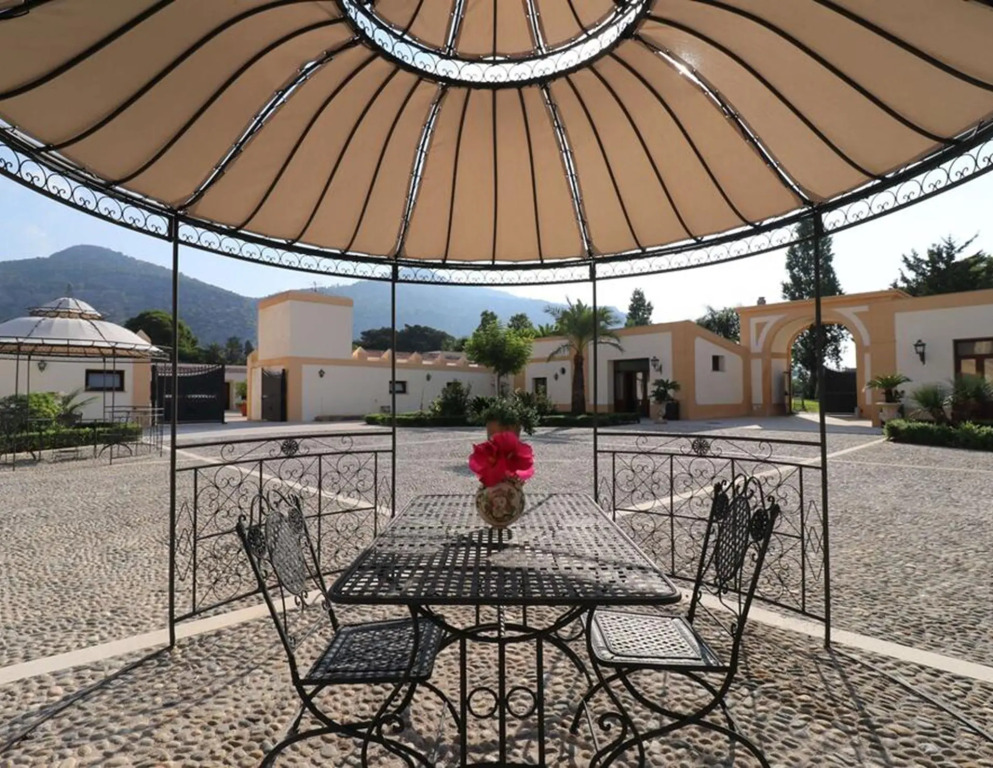 Villa del Gattopardo Suites & Spa