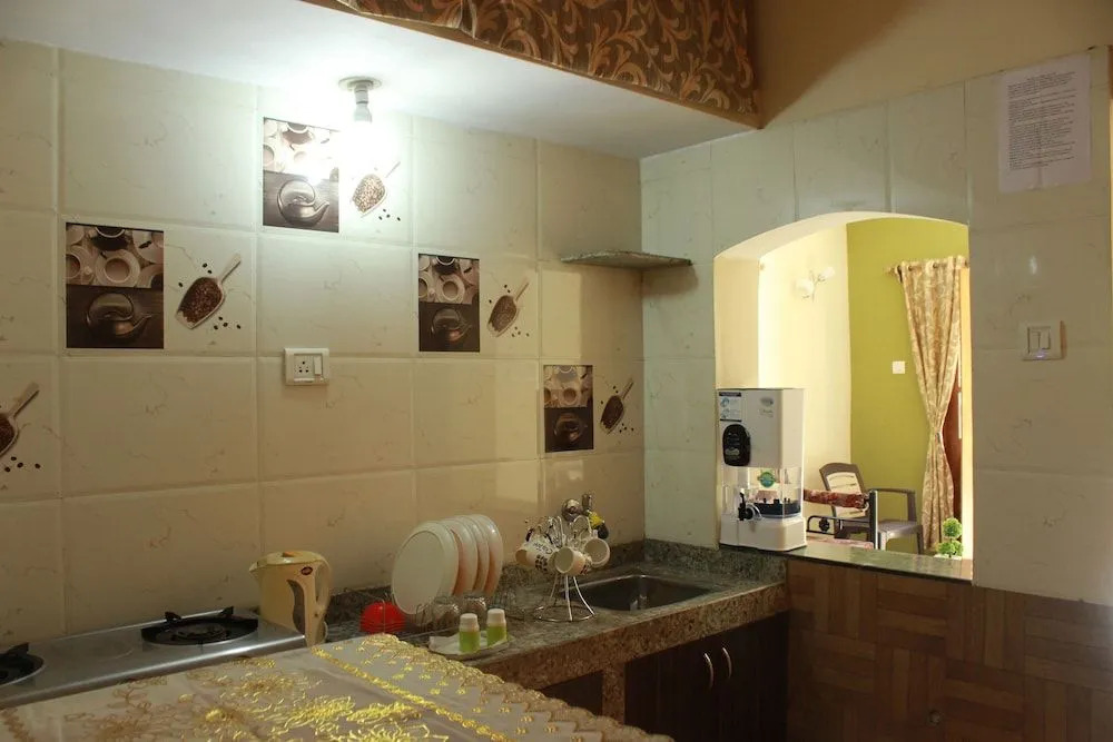 OYO 9358 Home Designer 1BHK Candolim