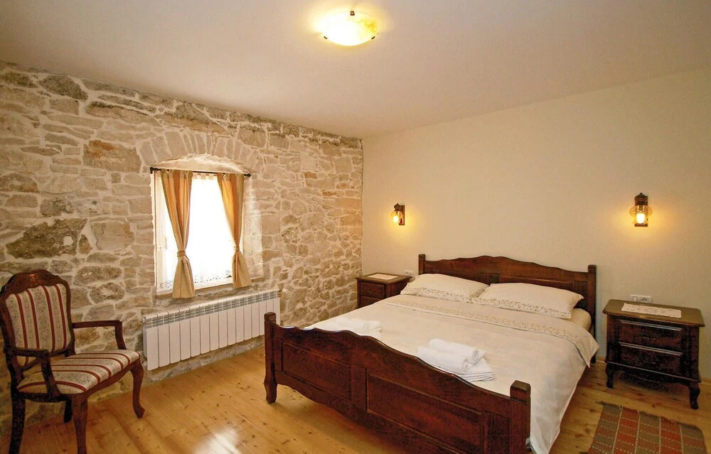 Beautiful Home in Krnica With Wifi and 2 Bedrooms