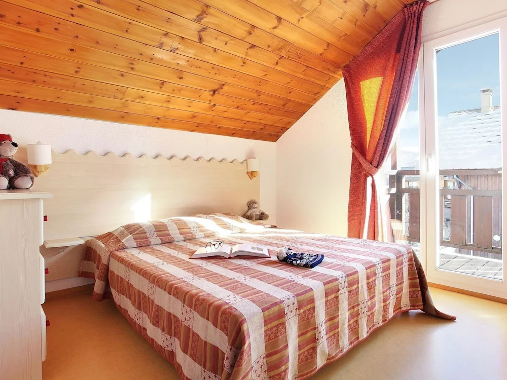 Studio in the Ecrin National Park in Charming Puy St Vincent