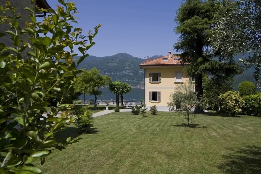 Villa Chic