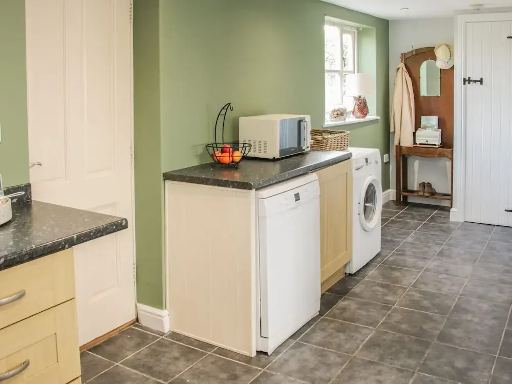 1 Royal Oak Cottages