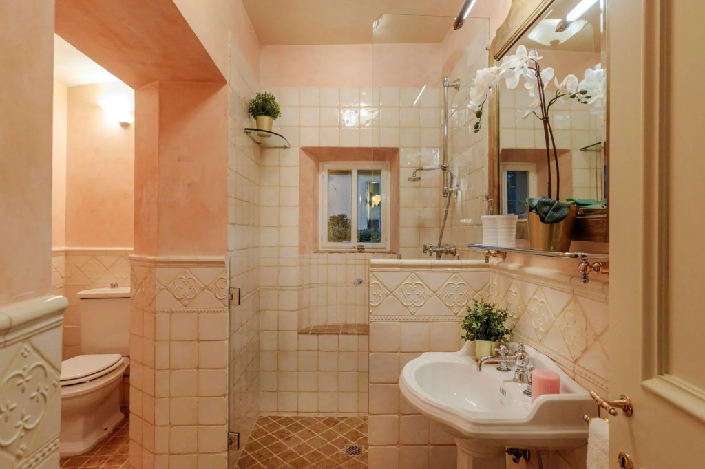 Casa Kathy in Lucca With 2 Bedrooms and 1 Bathrooms