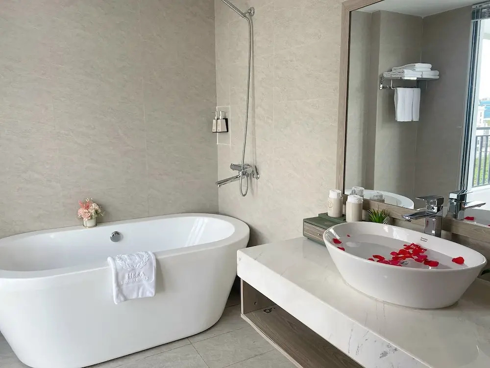 Hera Luxury Hotel