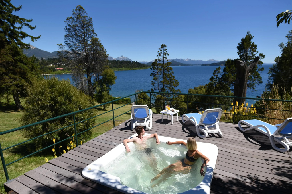 Charming Residences & Suites with Private Spa
