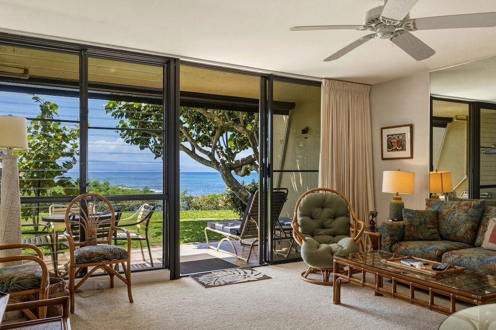 Oceanfront Condo Near Napili Bay 1br - Unit A17 1 Bedroom Condo
