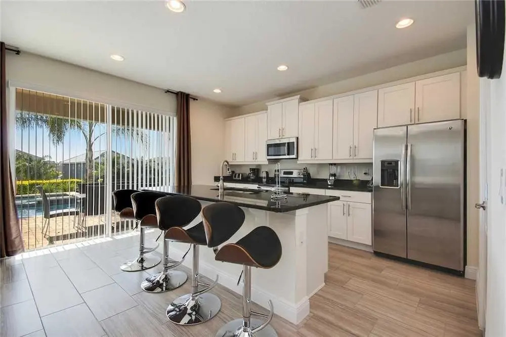 Reunion Daisy 6 Bedroom Home with Private Pool