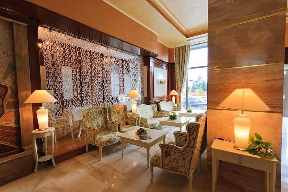 Hotel Roman by Dumbrava Business Resort