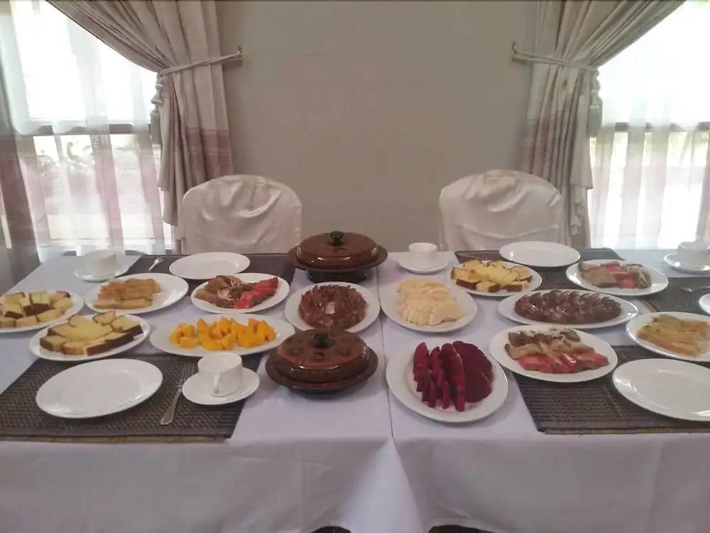Hotel Yadanar TheinGha