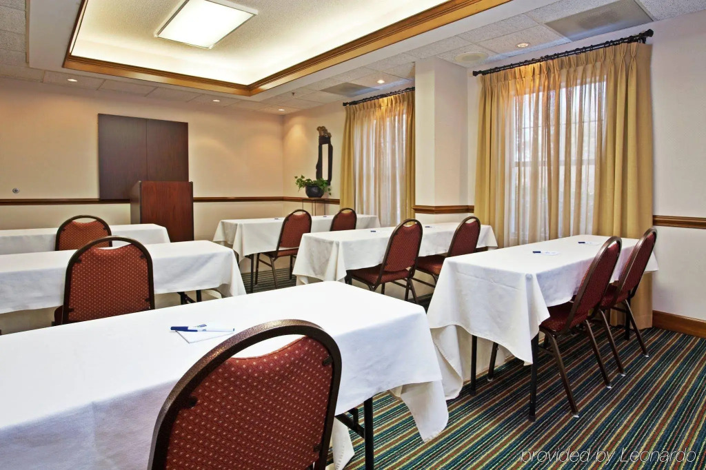 Holiday Inn Express Hotel & Suites Conover - Hickory Area by IHG
