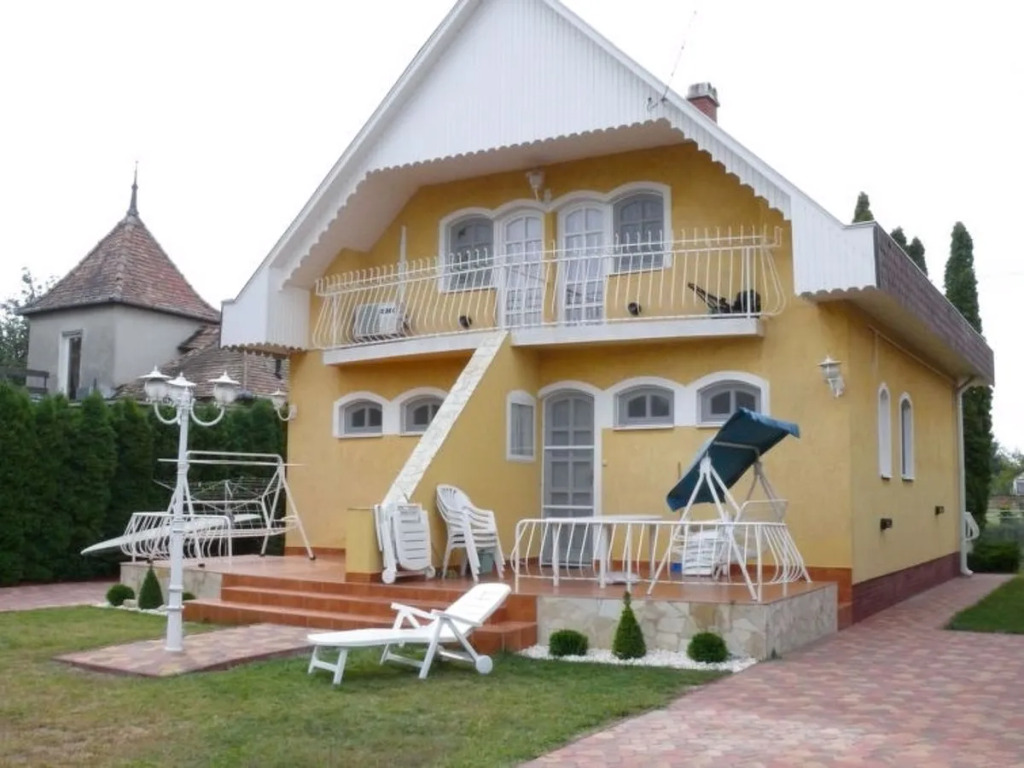 House Thuja Balatonmariafurdo