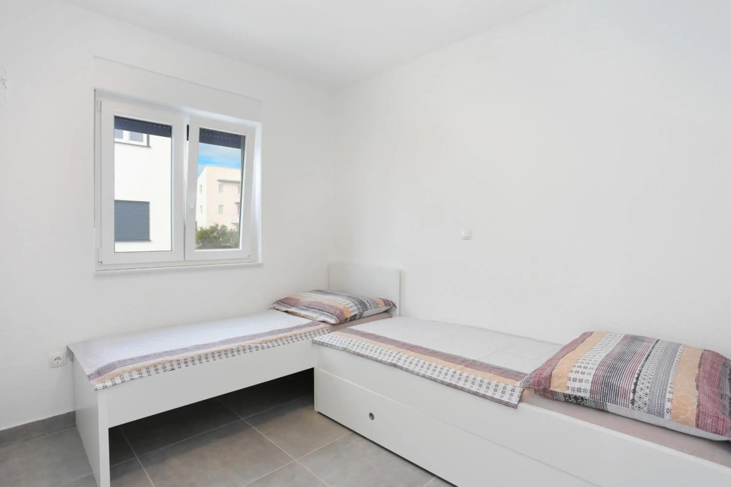 Family friendly apartments with a swimming pool Mavarstica, Ciovo - 18642