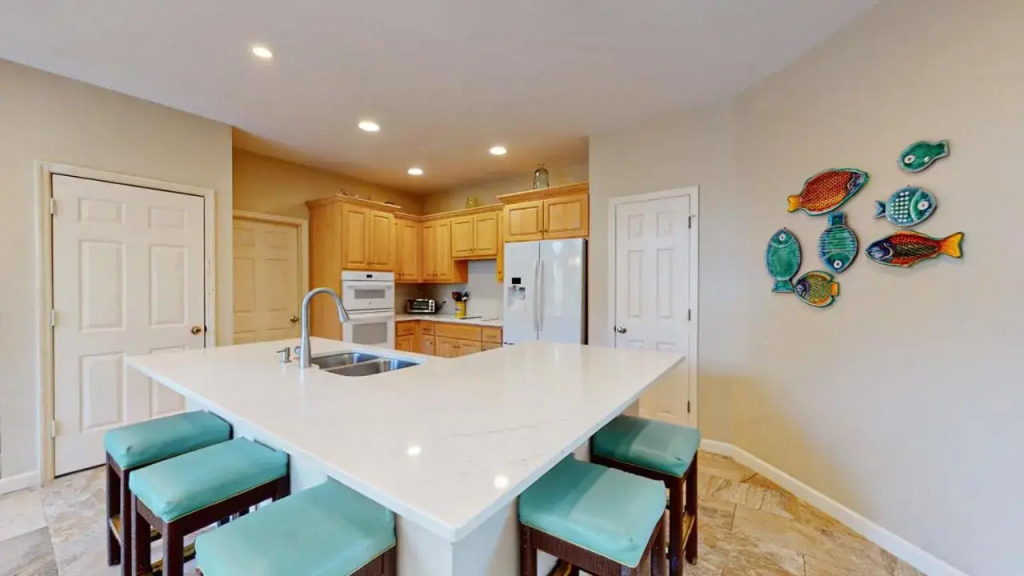 6 Flagg Dr