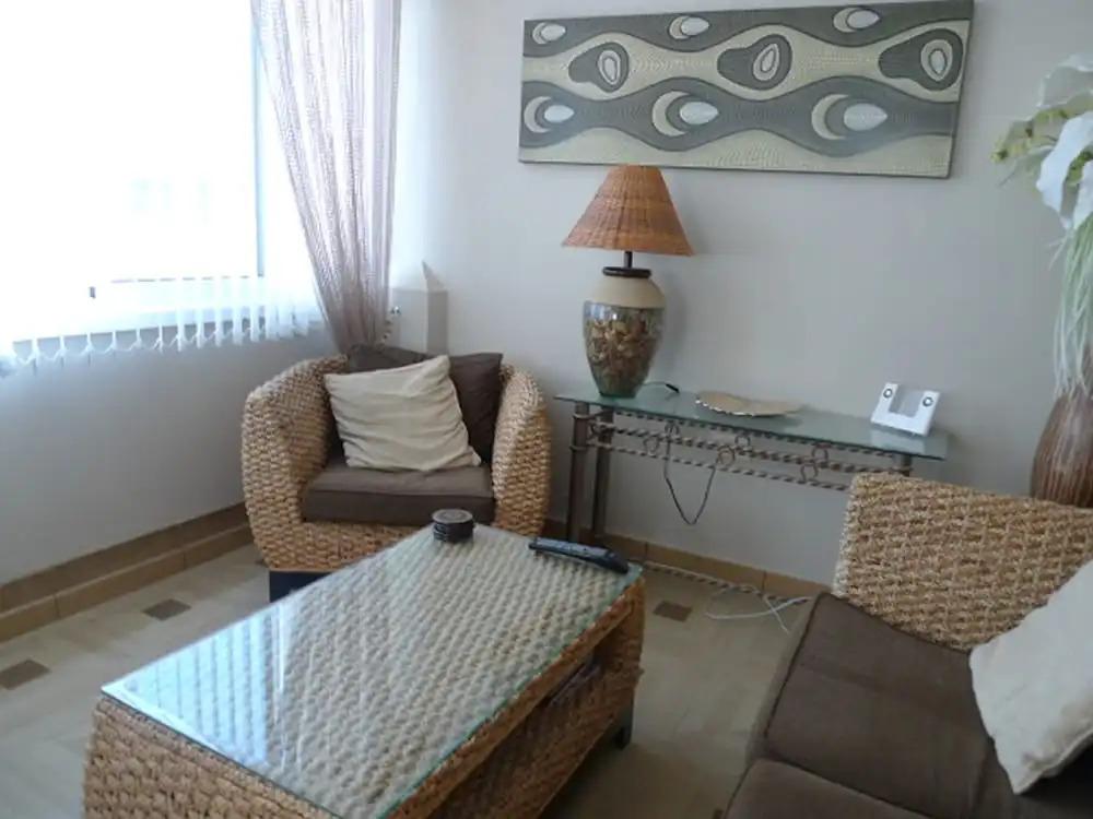 Beautiful 3 bed 2 Bath Penthouse Free Wifi & Parking, A/c, Fantastic sea Views
