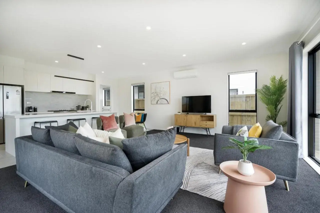 Wonderful River View-Brand New Home - 4 Bedrooms