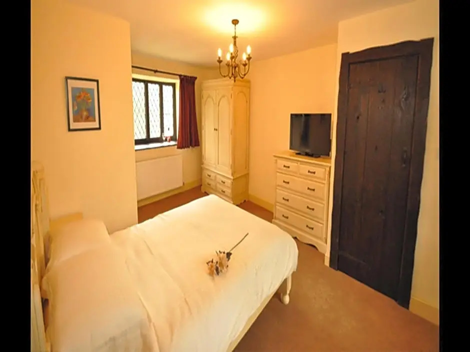 The Langely Arms Bed and Breakfast