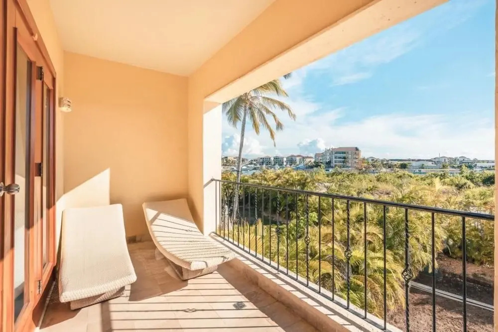 Modern 2BR at Fishing Lodge Ba28
