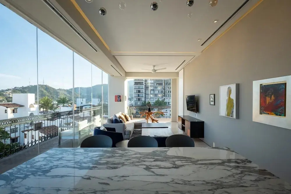 Pier57-701 Ritzy Pier 57 Penthouse Ocean Views Romantic