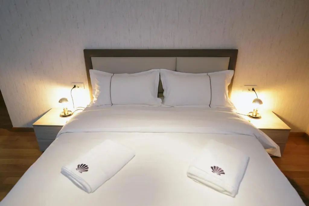 Tonio Rooms