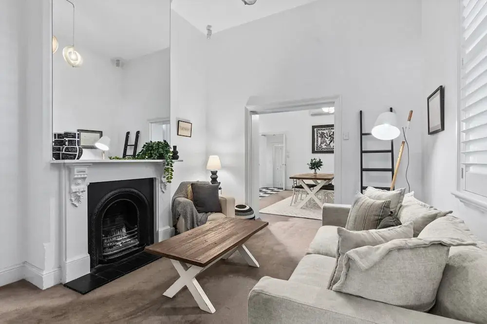 Heritage Bluestone Home Near Scotch College