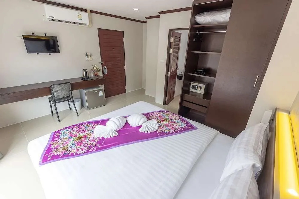 The Chic Patong Hotel
