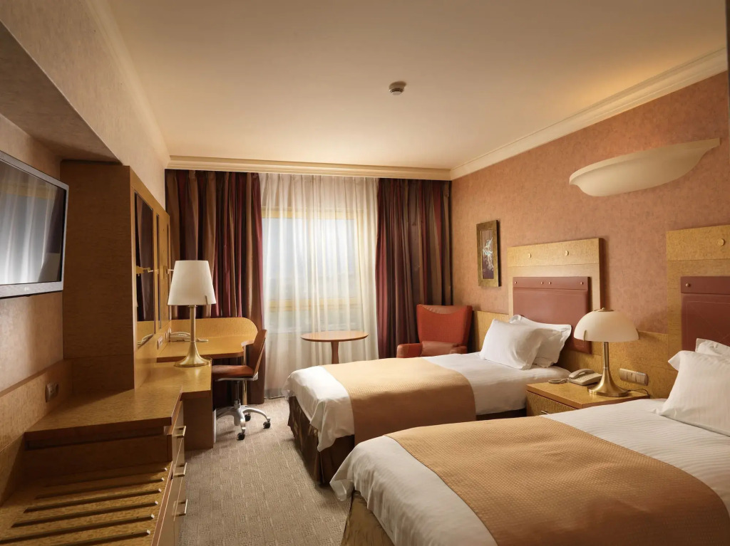 Holiday Inn Athens Attica Av, Airport W. by IHG