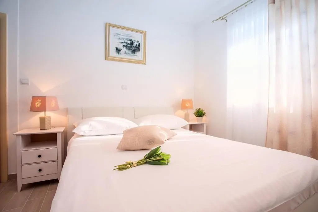 Villa Maruncela with sea and island views, 5 bedrooms, private pool, gym
