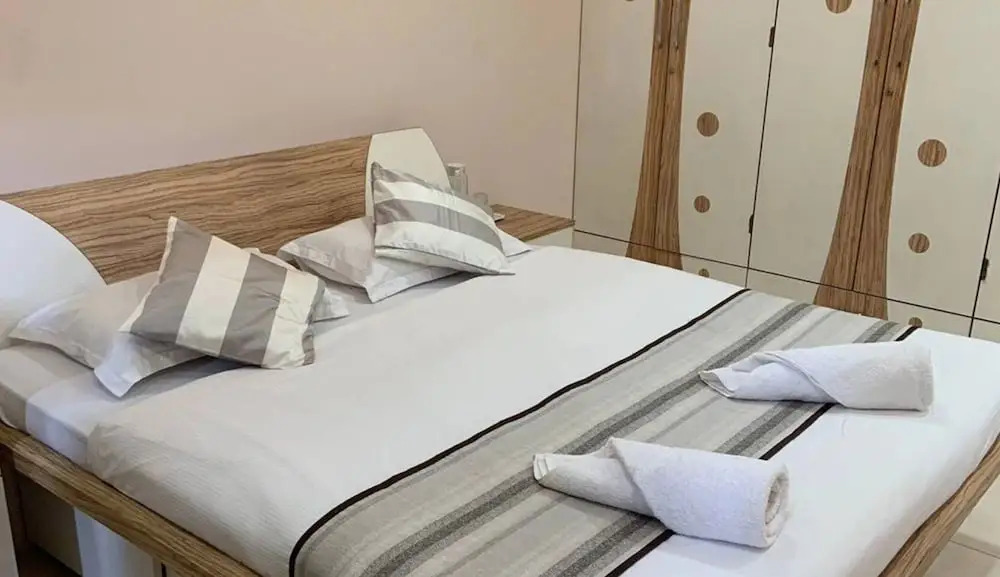 Luxury Stay Close To Worli Sea Face
