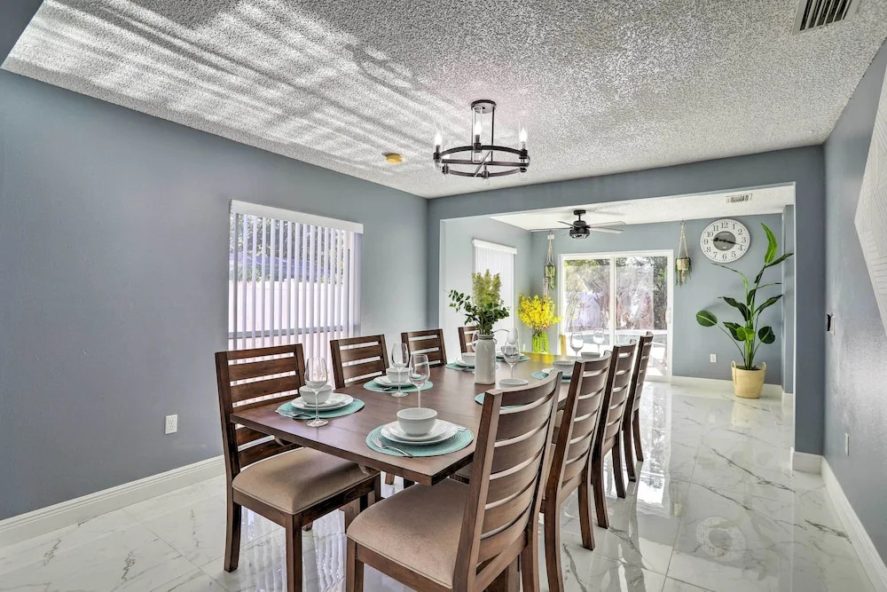 Modern Clearwater Home w/ Deck: 9 Mi to Beach