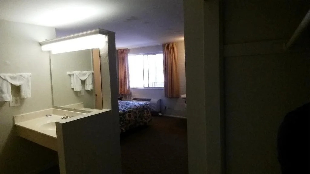 Riviera Motor Lodge