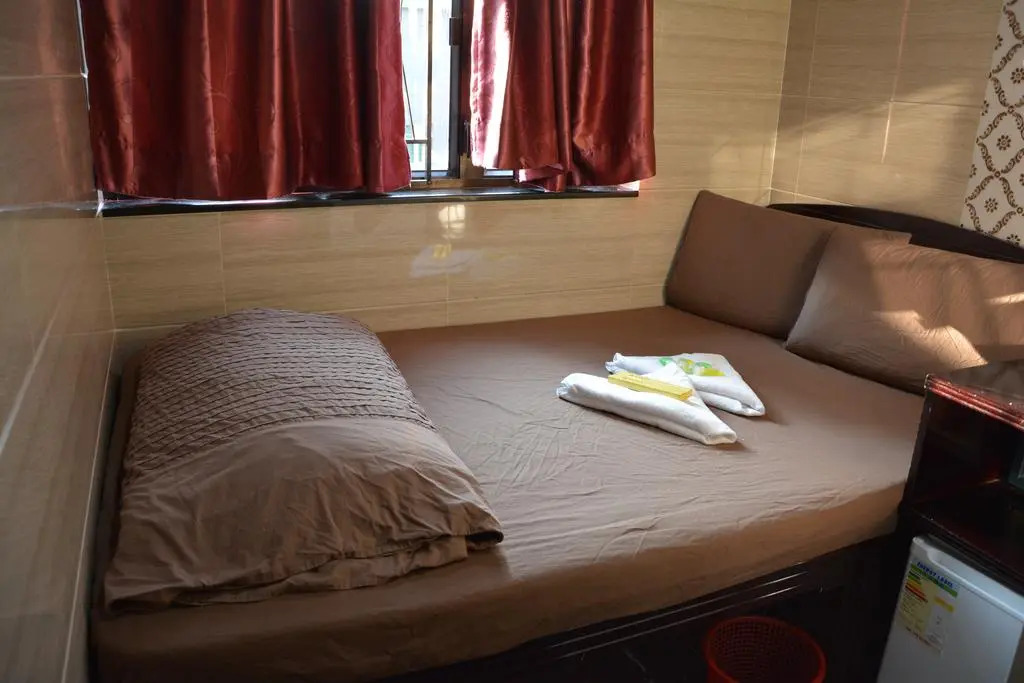 Everest Hostel
