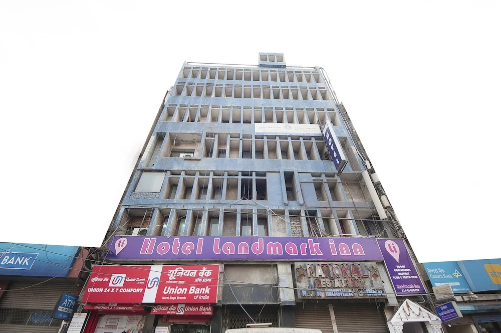 Landmark Inn