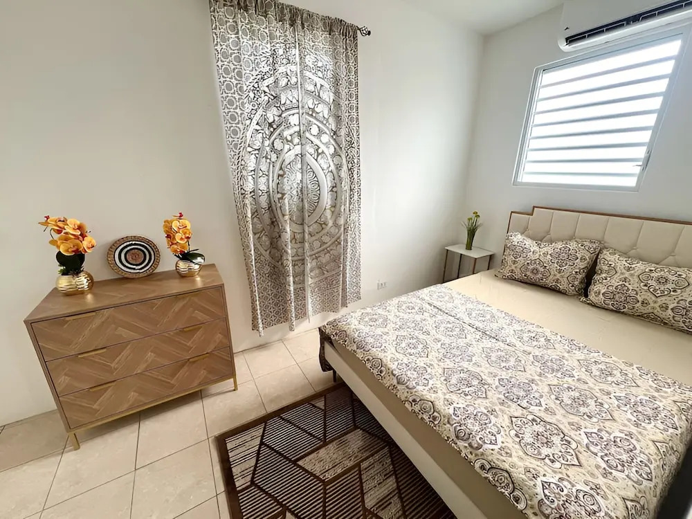Zen 2br Near Beaches And Attractions