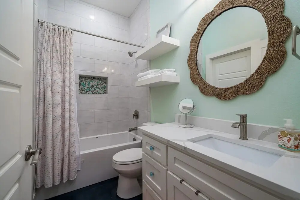 The Gruene Escape 4 Bedroom Home by Redawning