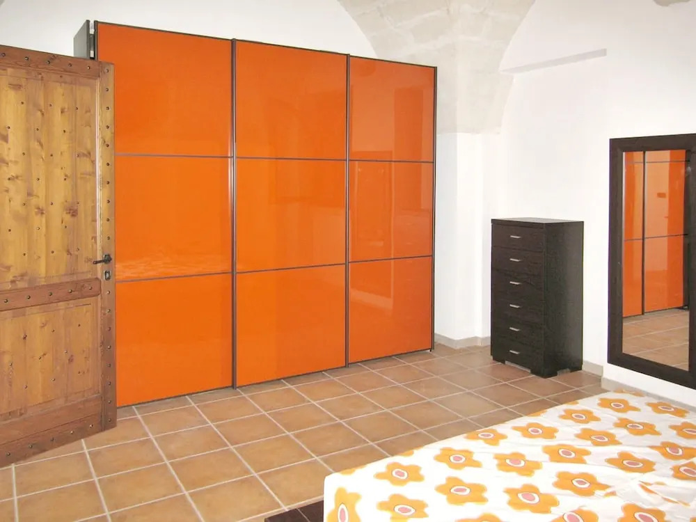 Comfortable House with Fenced Garden - Surano - Fireplace