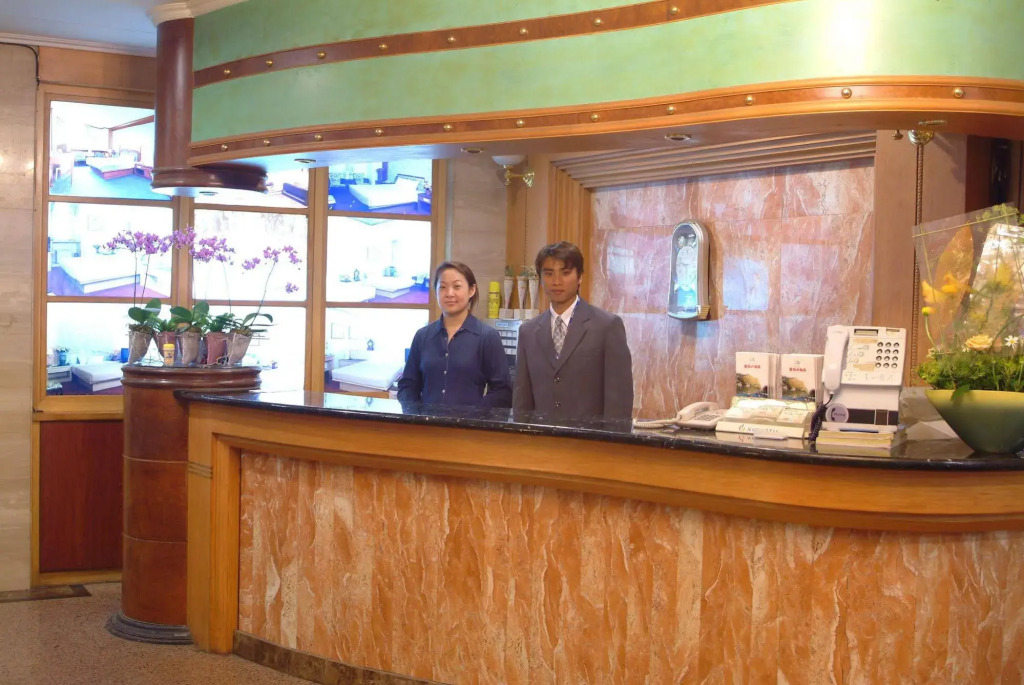 Green City Hotel