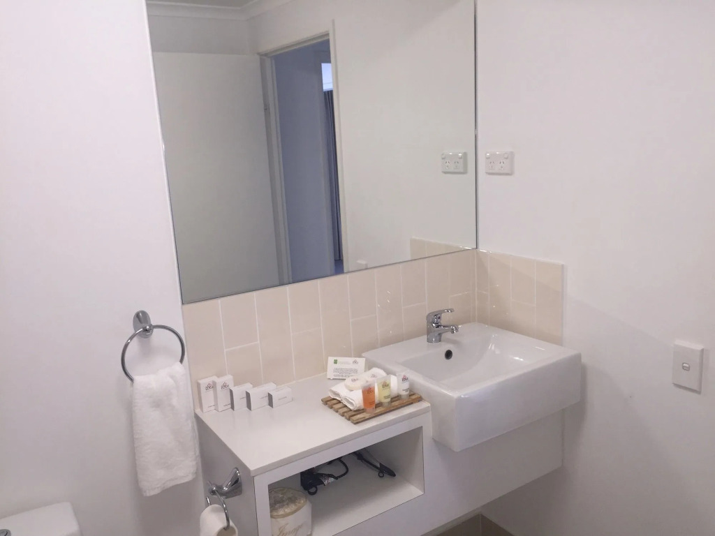Edge Apartment Hotel