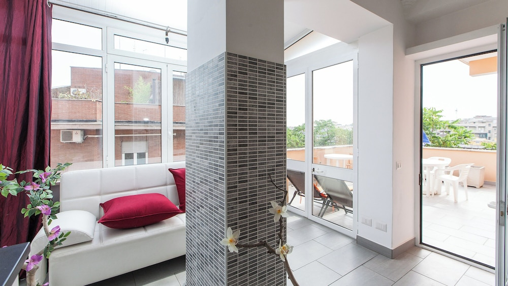 Rental in Rome Quattro Venti Terrace Apartment