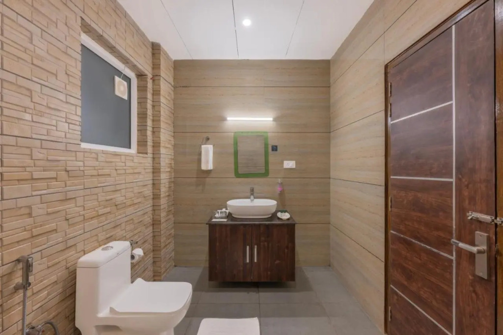 Stone Wood Mountain Resort